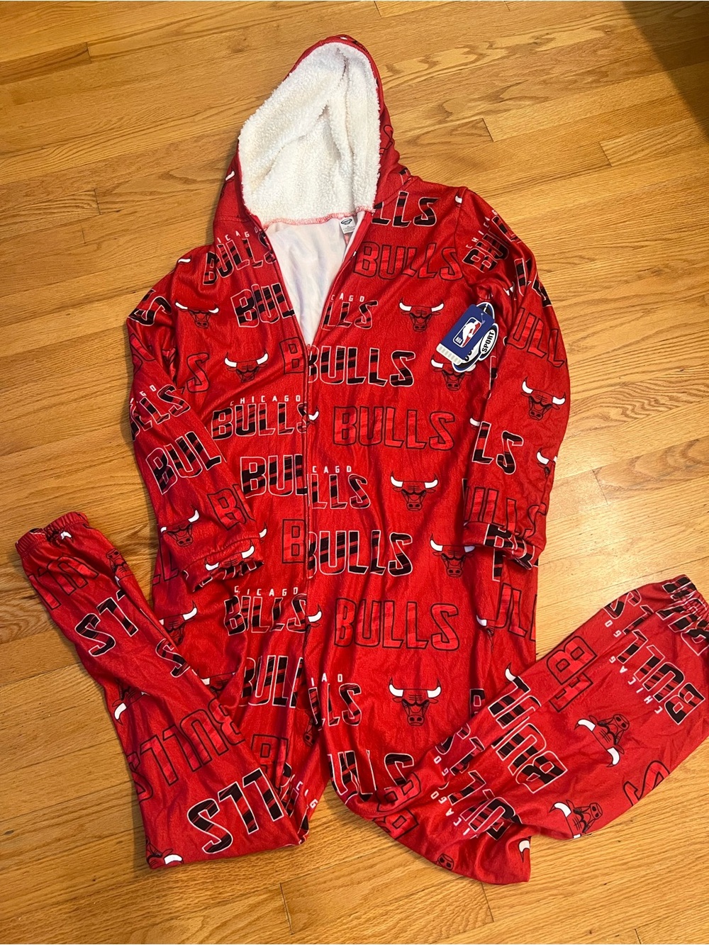 Chicago Bulls Red All-Over Logo Hooded Onesie lounge pajamas